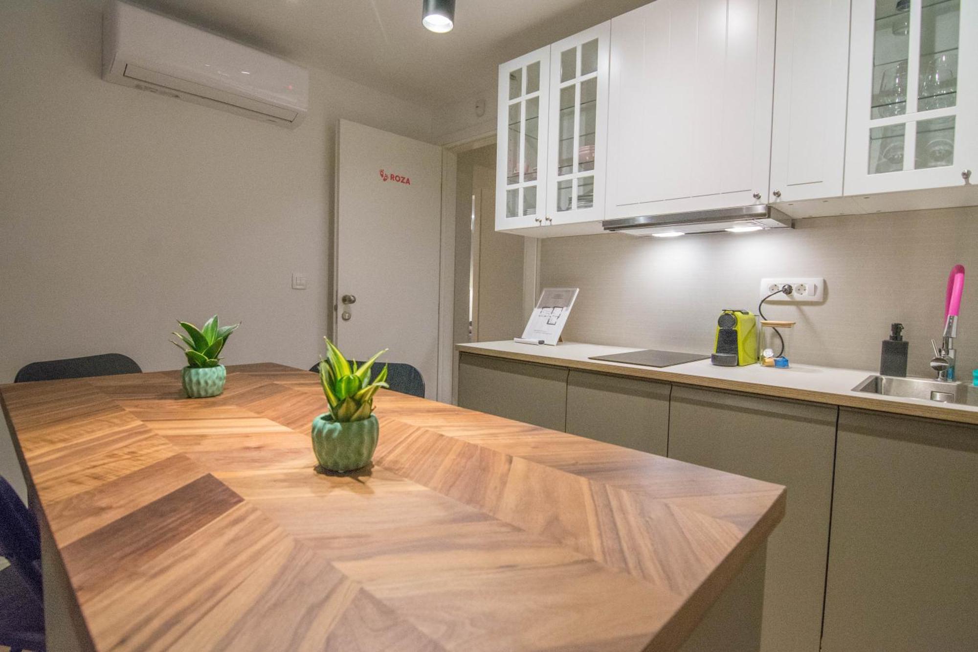 Romiru Rooms And Studio Apartment Split Exterior foto