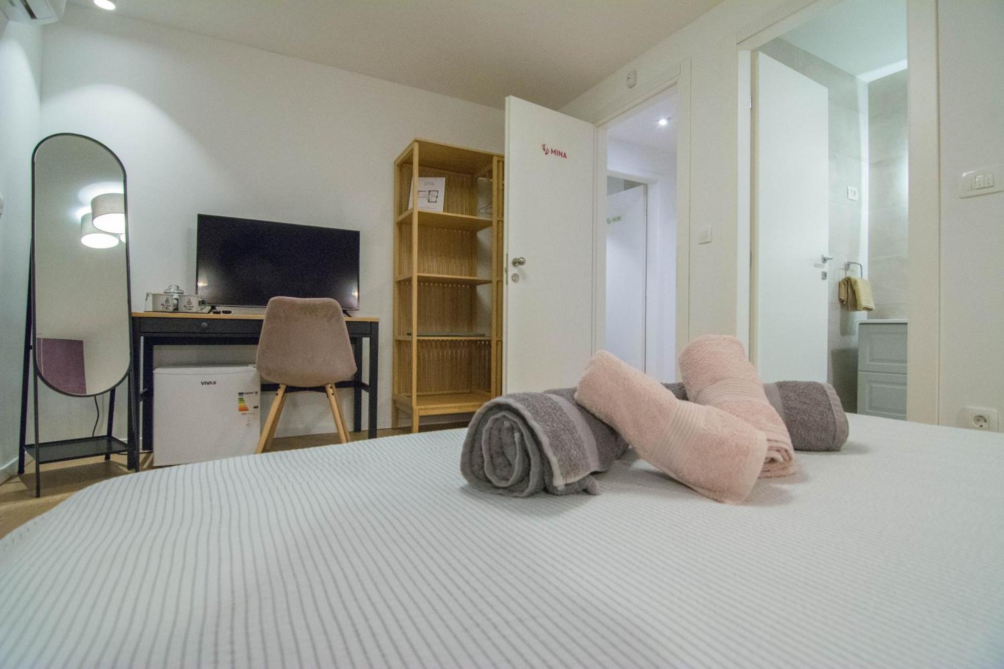 Romiru Rooms And Studio Apartment Split Exterior foto