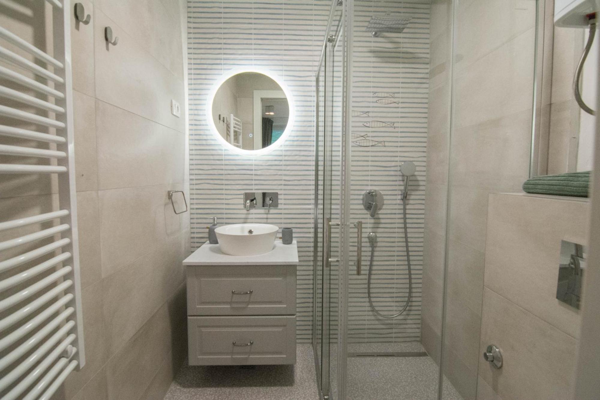 Romiru Rooms And Studio Apartment Split Exterior foto